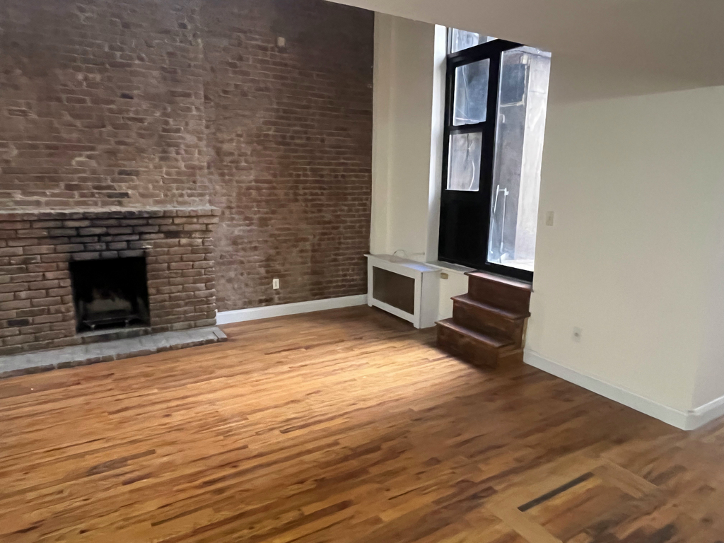 West 73rd and Columbus - Photo 4