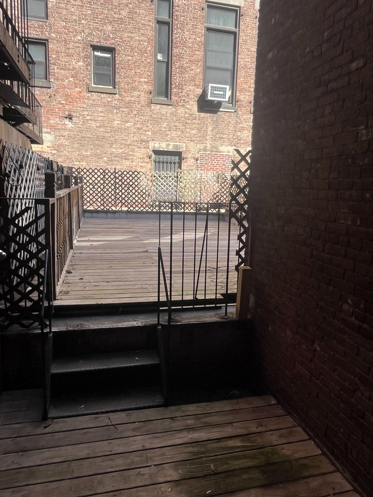 West 73rd and Columbus - Photo 8