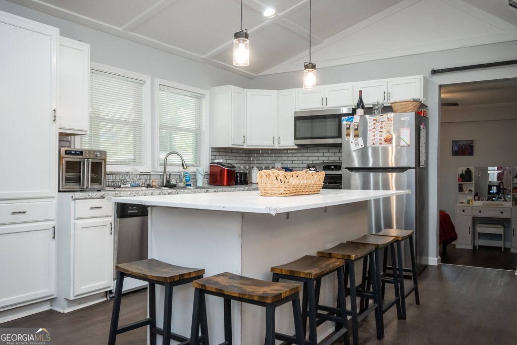 120 Hillside Street - Photo 7