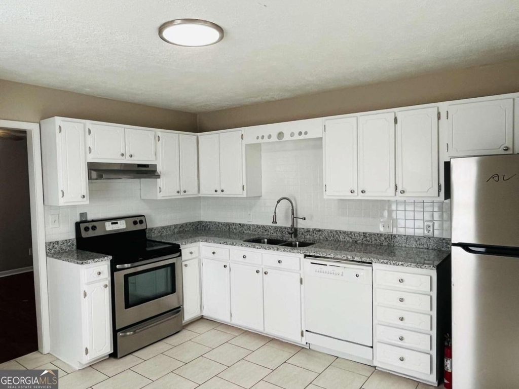 859 Park Place - Photo 5