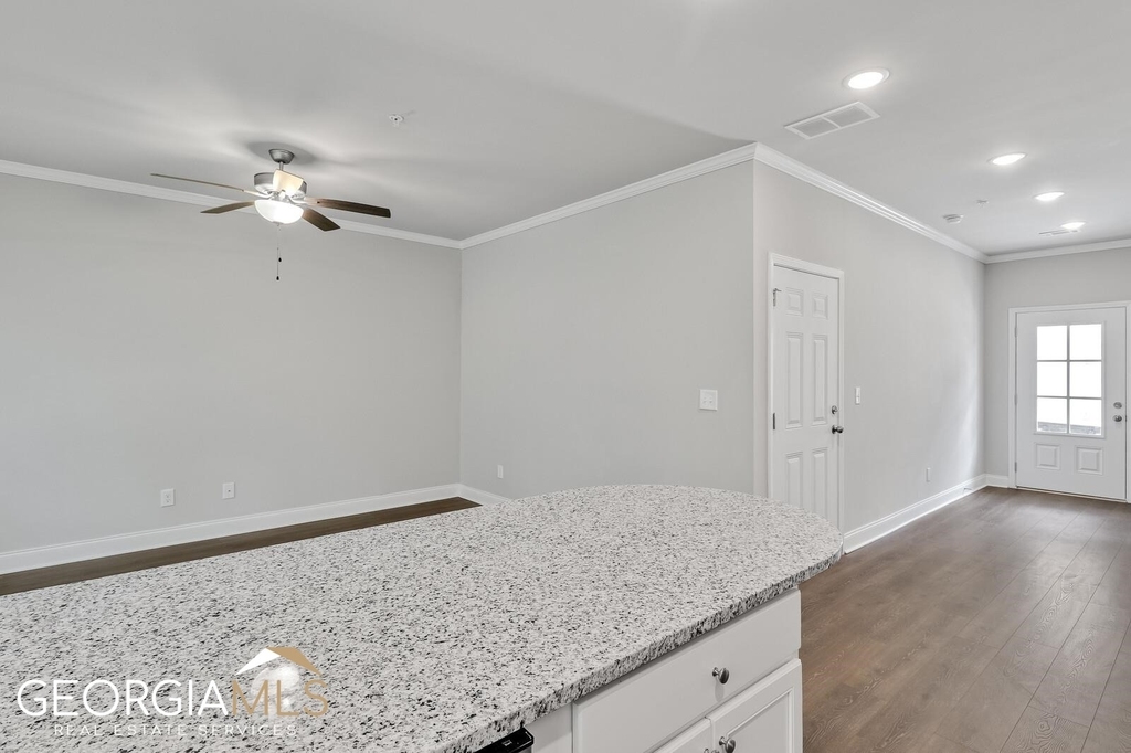 15 Sprayberry Road - Photo 3