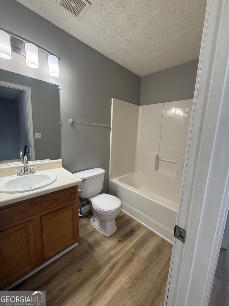 310 Lakeside Circle - Photo 16