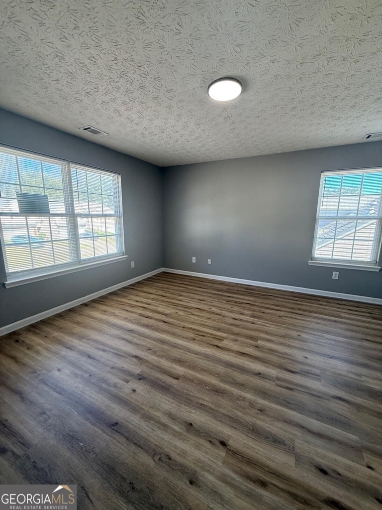 310 Lakeside Circle - Photo 14