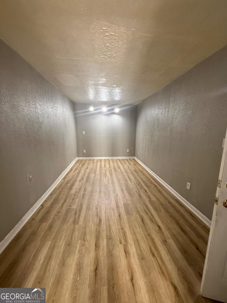 310 Lakeside Circle - Photo 8