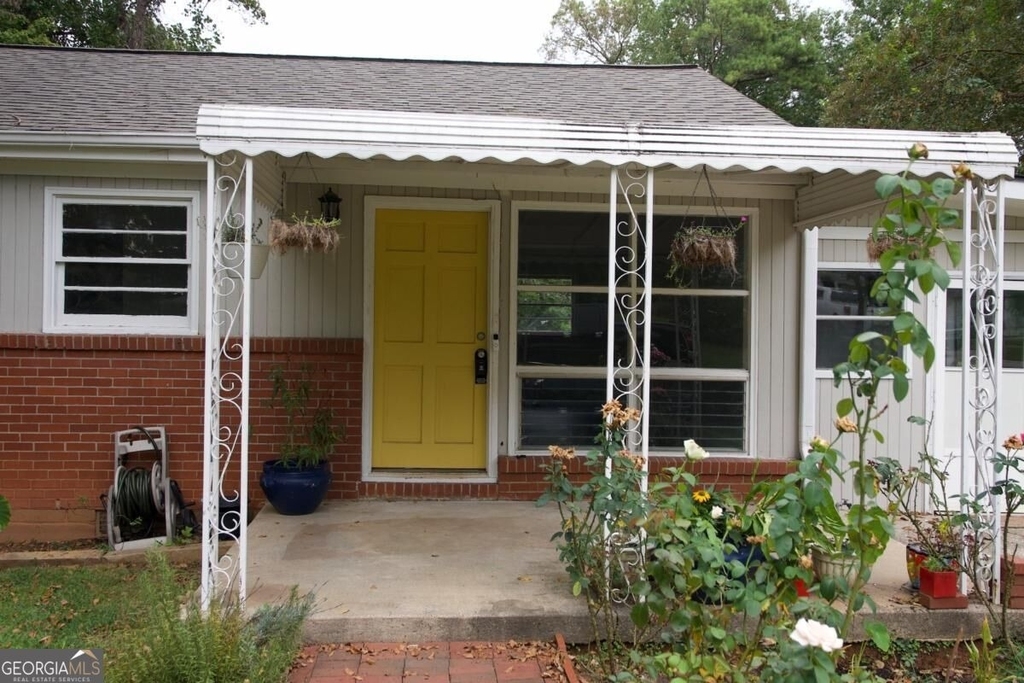3304 Spring Drive - Photo 1