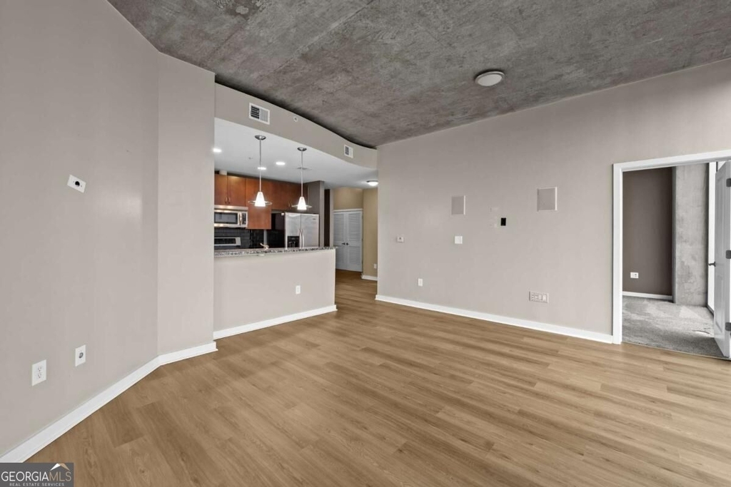 400 W Peachtree Street Nw - Photo 8