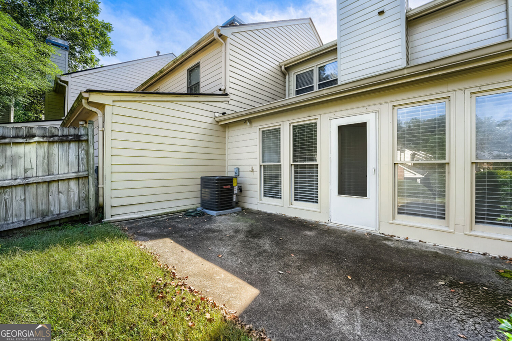 410 Forestgate Court - Photo 16