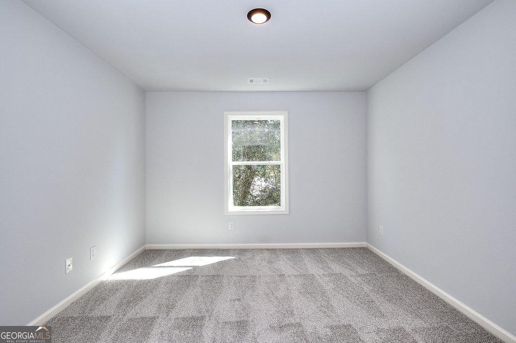 33 Crest Drive - Photo 7