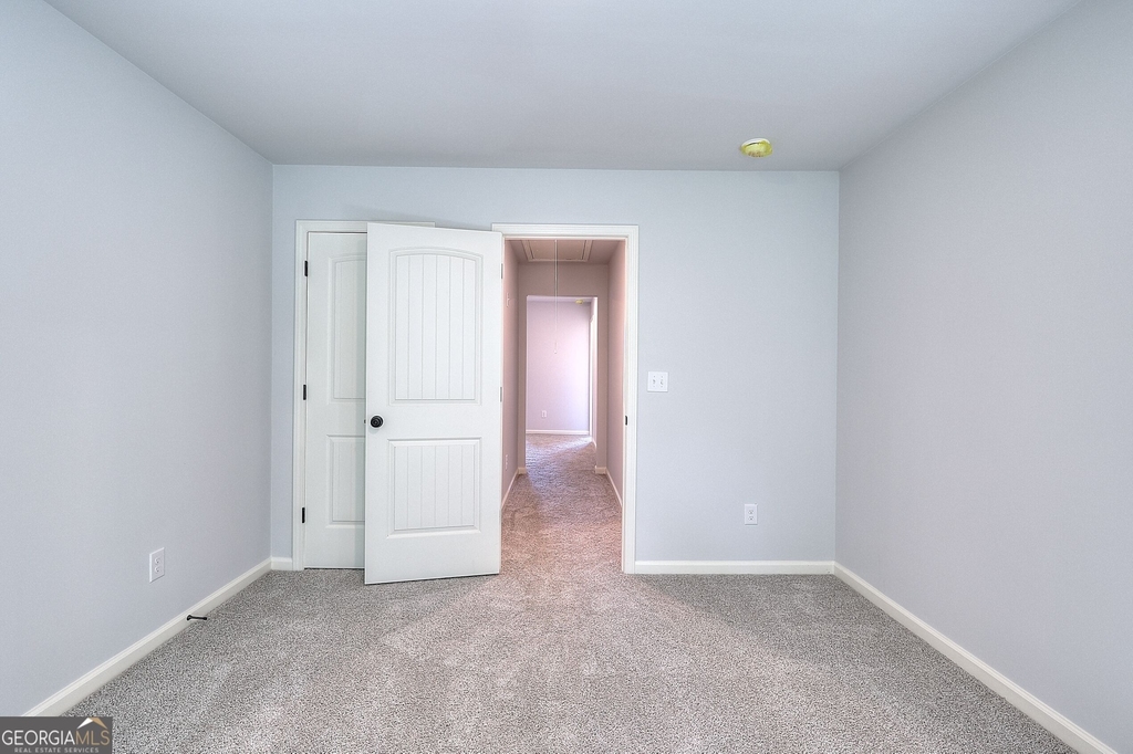 33 Crest Drive - Photo 8