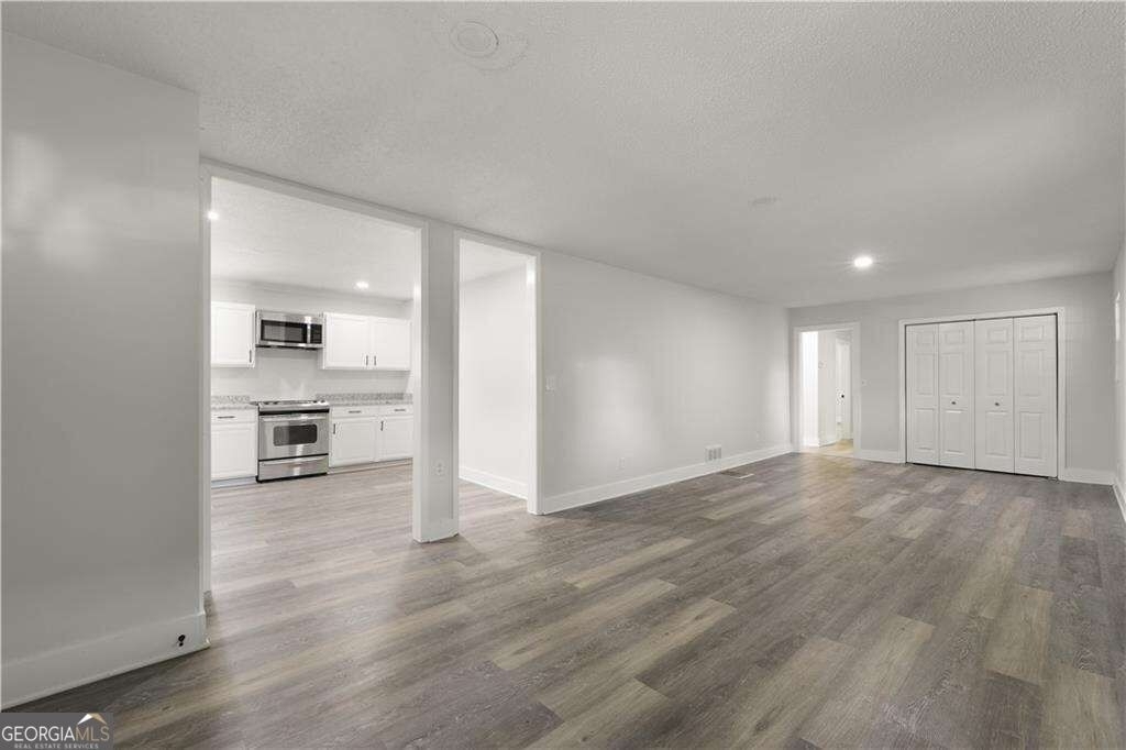 4755 Kent Road - Photo 7