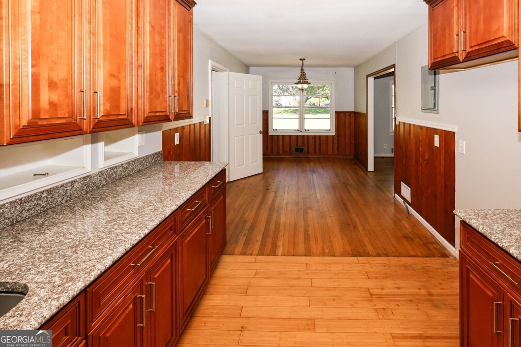 5075 Winters Chapel Road - Photo 7