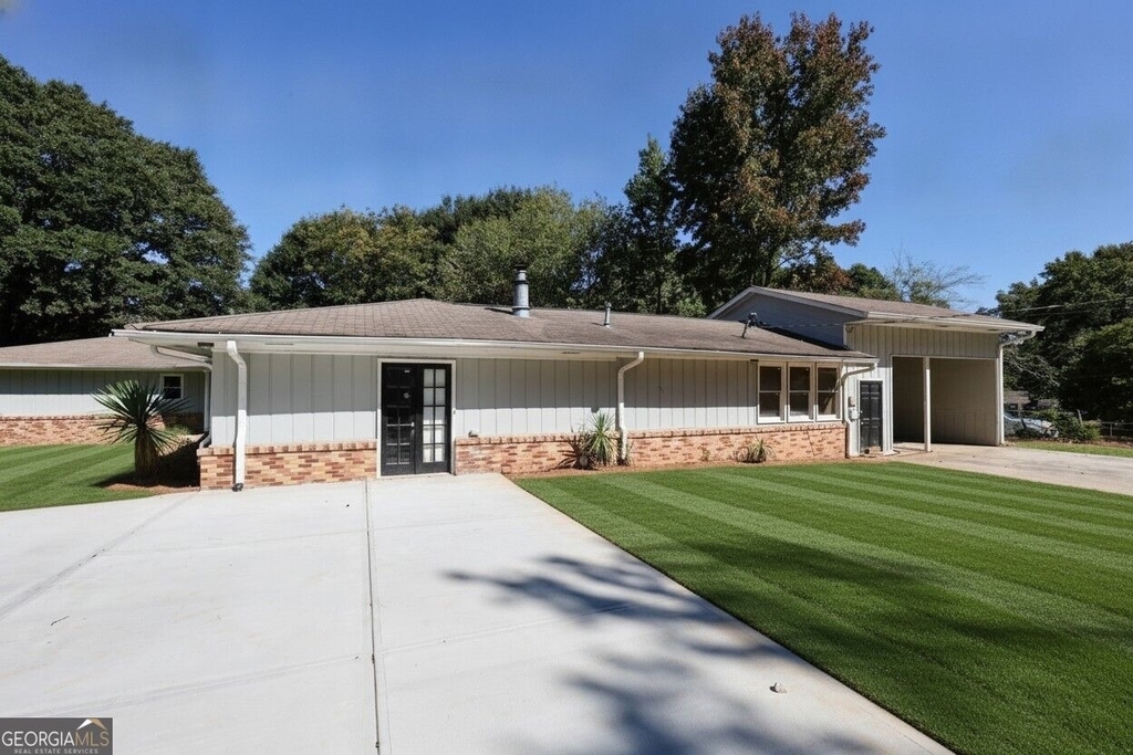 5075 Winters Chapel Road - Photo 1