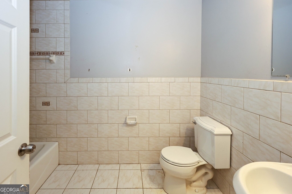 5075 Winters Chapel Road - Photo 10