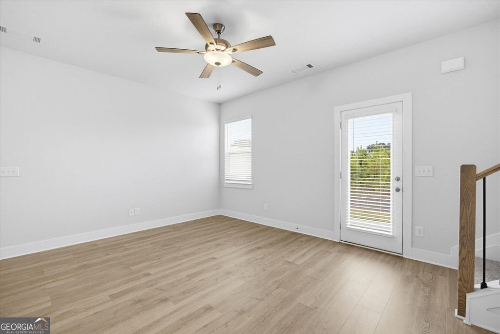 139 Chastain Drive - Photo 12
