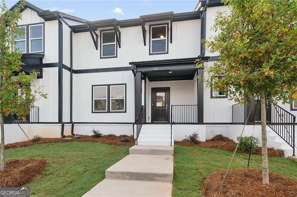 126 Reagan Street - Photo 1