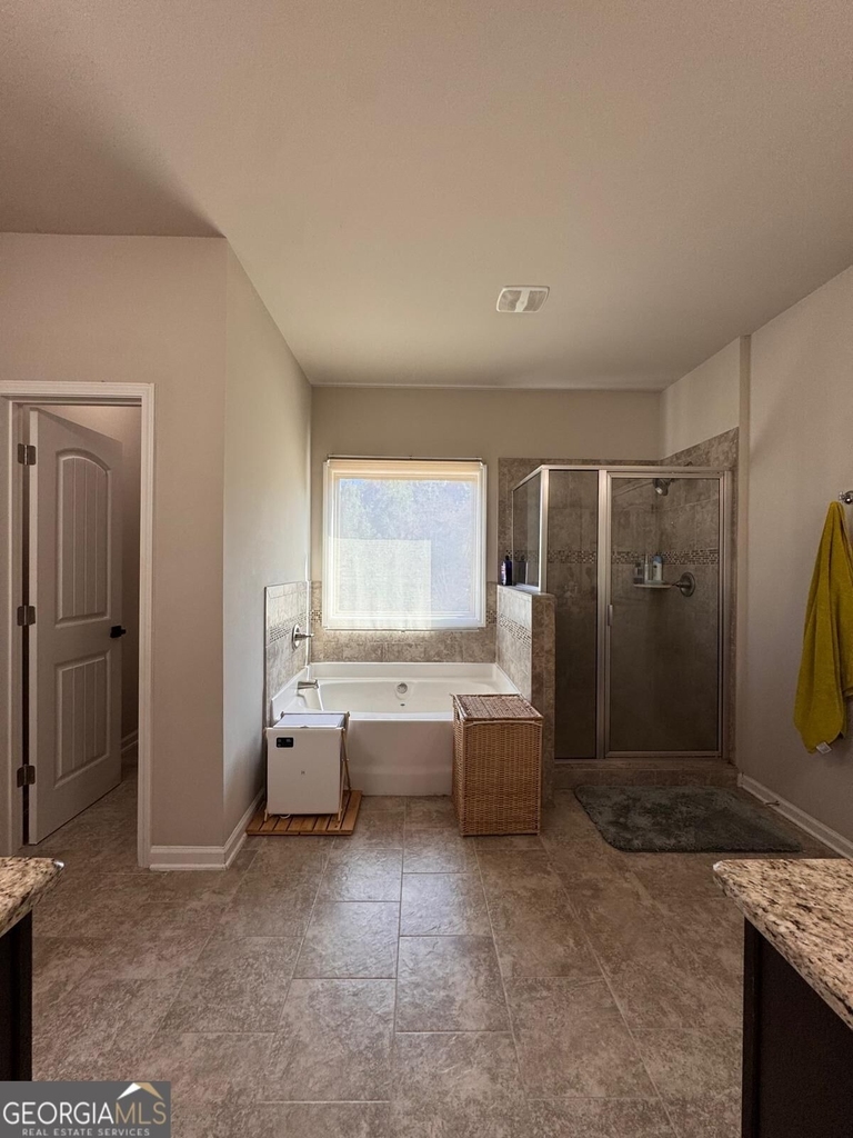 5786 Apple Grove Road - Photo 10