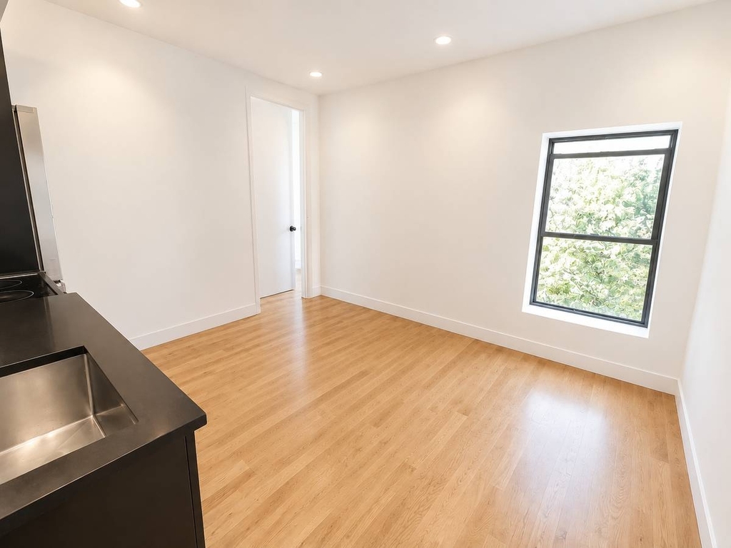 1267 Herkimer Street - Photo 1