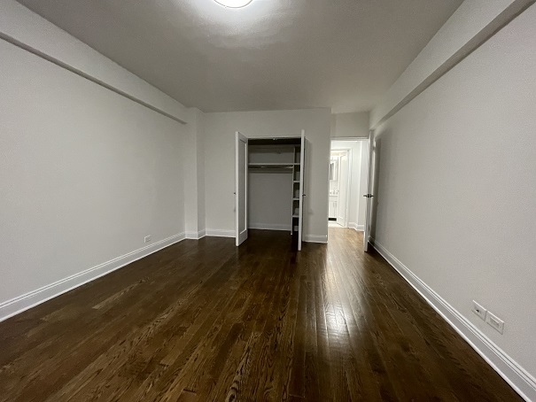 East 50th Street - Photo 1