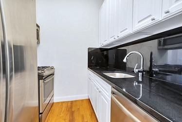 East 31st Street And Madison Avenue - Photo 3