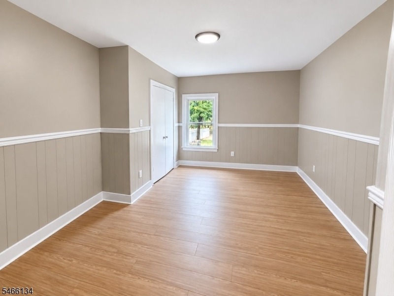 54 Park Ave - Photo 6