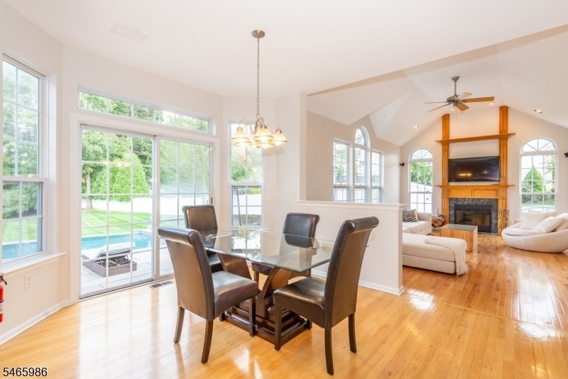 22 Saunders Ln - Photo 4