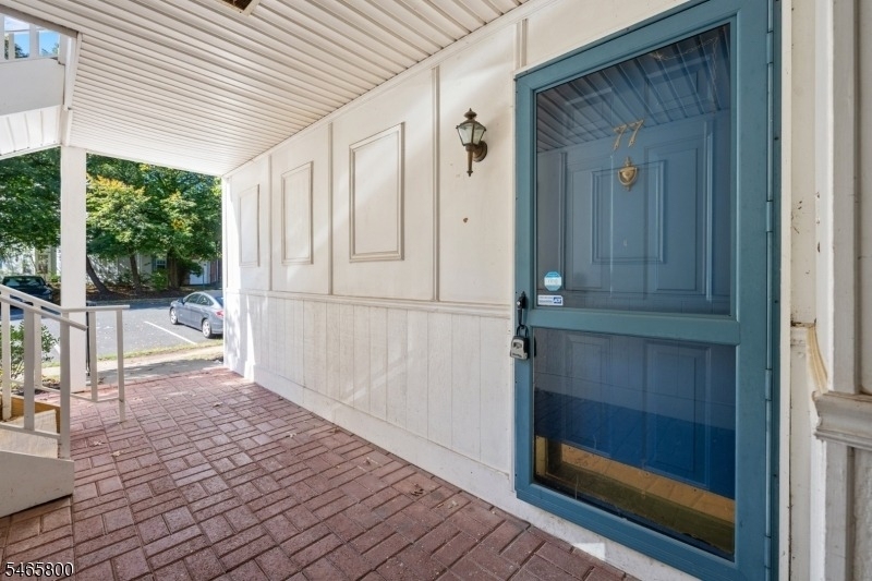 77 Sapphire Ln - Photo 2