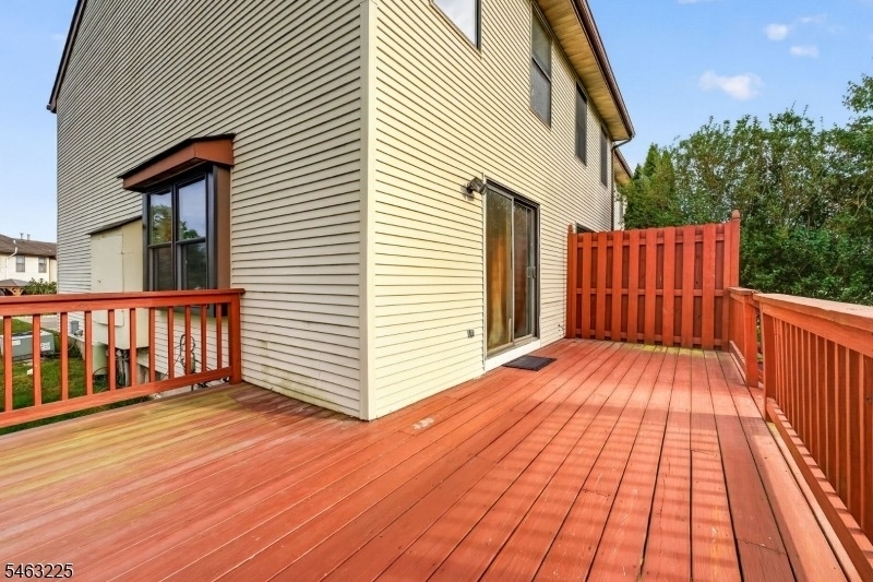 233 Spruce Ct - Photo 17