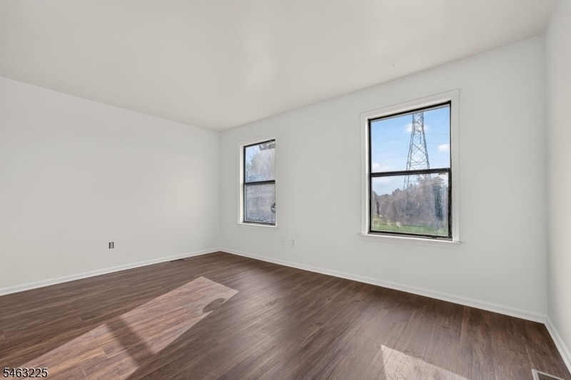 233 Spruce Ct - Photo 12