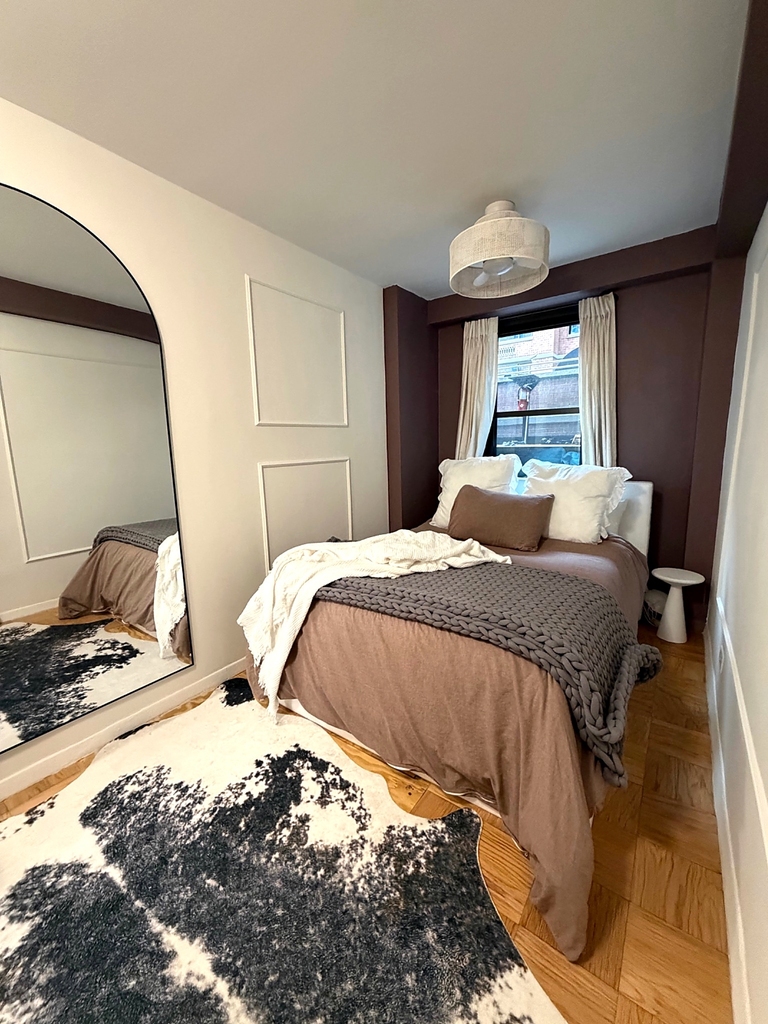 345 East 81st Street - Photo 3