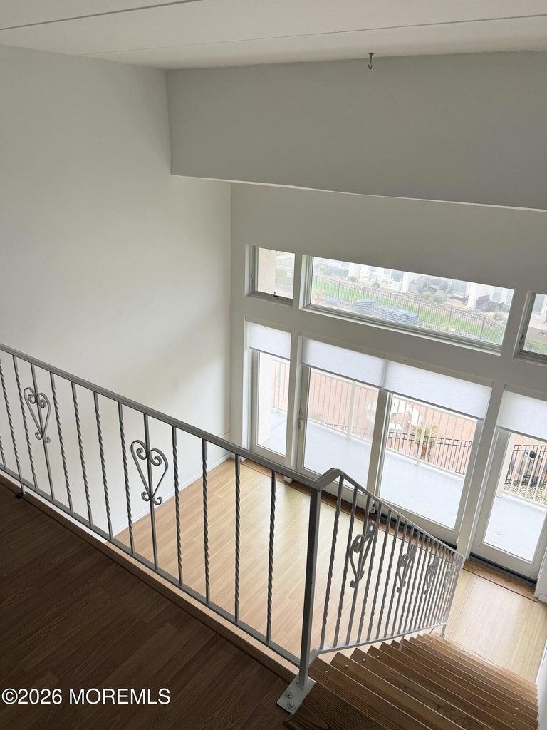 448 Ocean Avenue N - Photo 3