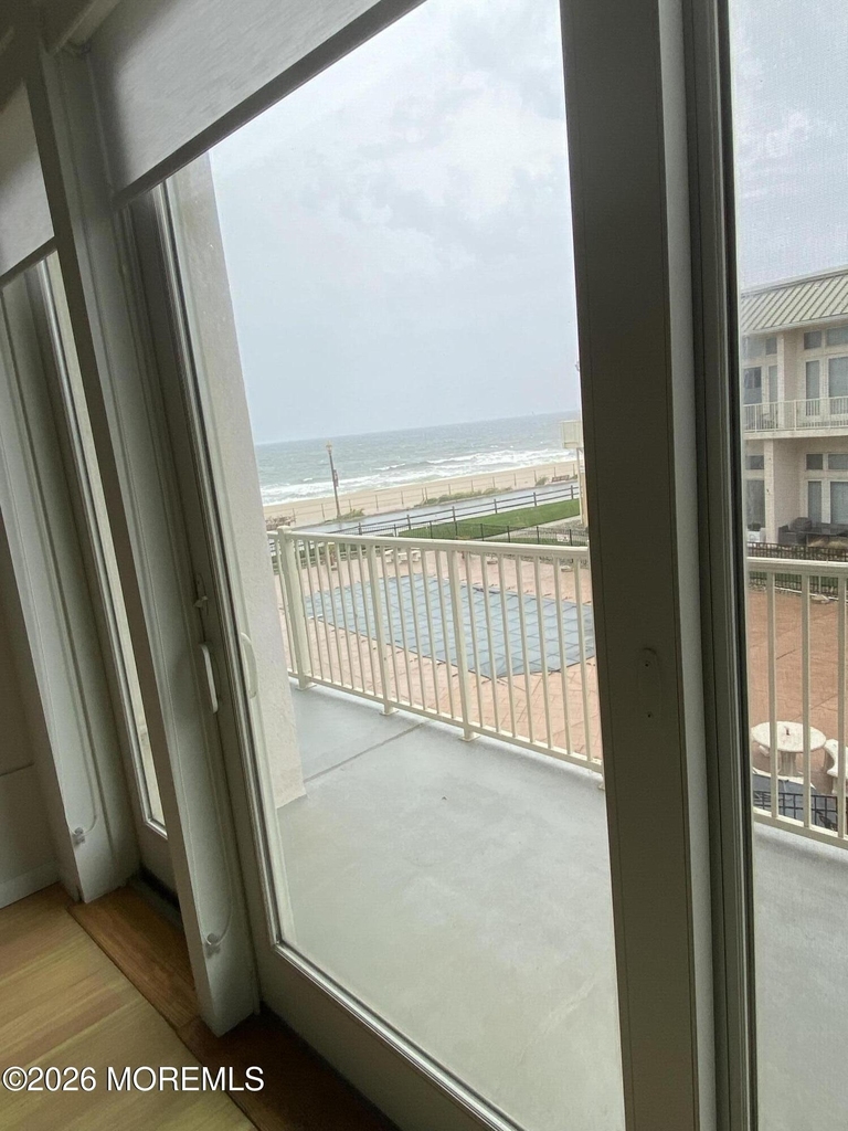 448 Ocean Avenue N - Photo 10