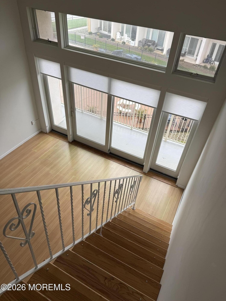 448 Ocean Avenue N - Photo 2