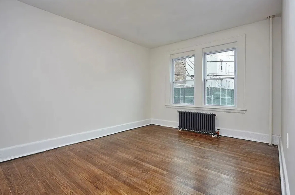 22-74 33rd Street - Photo 5