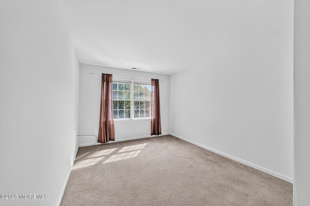25 Brittany Court - Photo 2