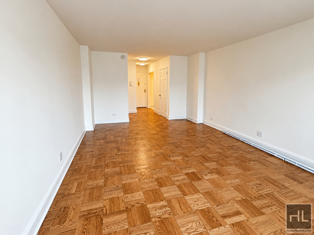 East 79 Street - Photo 3