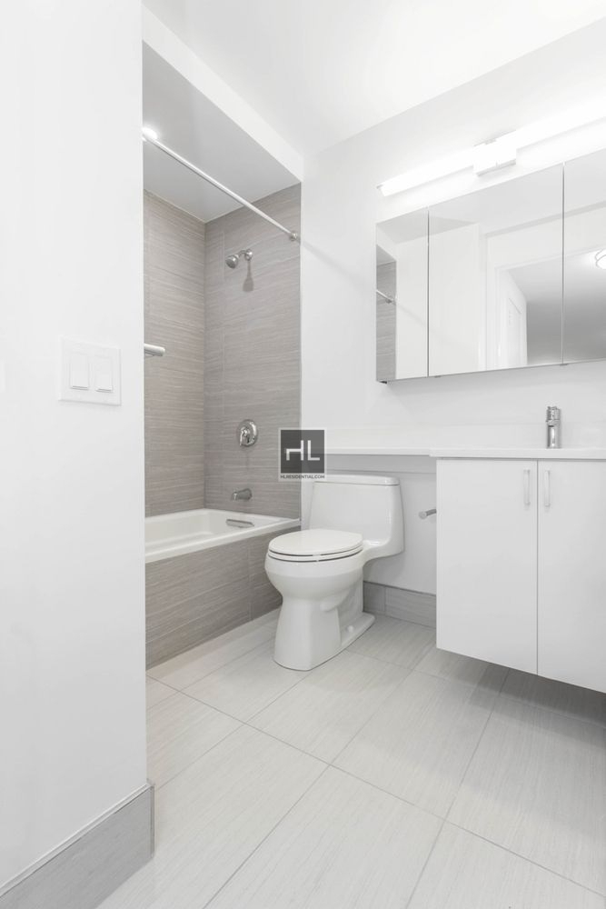 East 58th Street - Photo 4