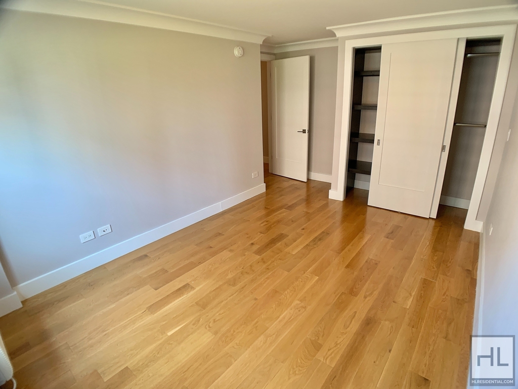 West 97th Street - Photo 6
