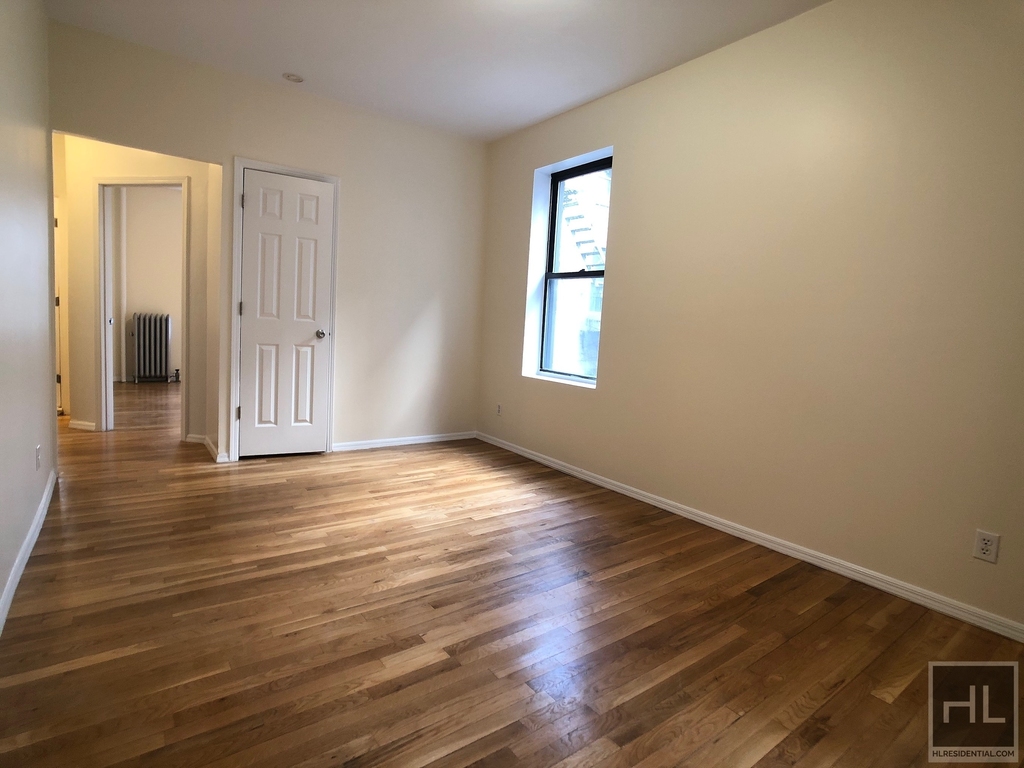 West 11th Street - Photo 3