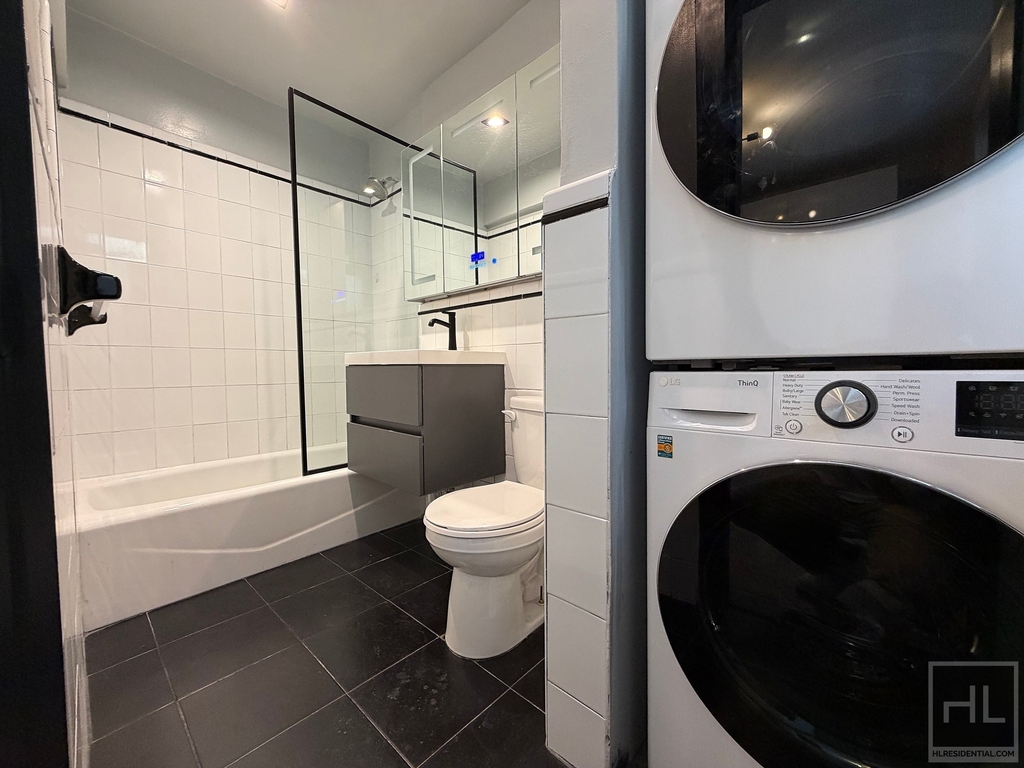 East 58 Street - Photo 7