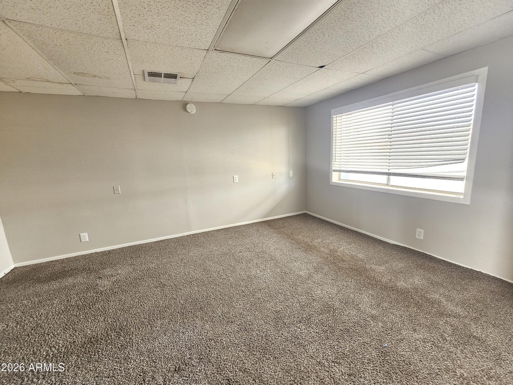 201 W Barrus Place - Photo 9