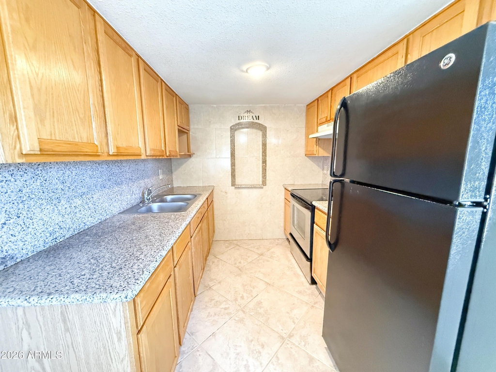 4490 E Pueblo Avenue - Photo 6