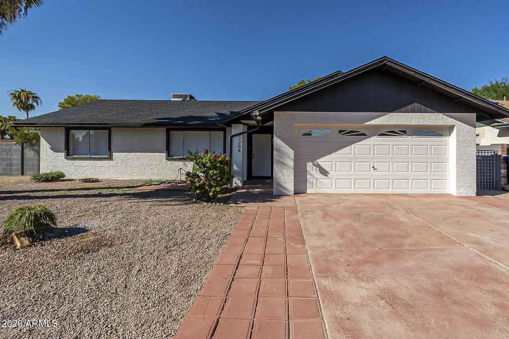 7204 E Drummer Avenue - Photo 1