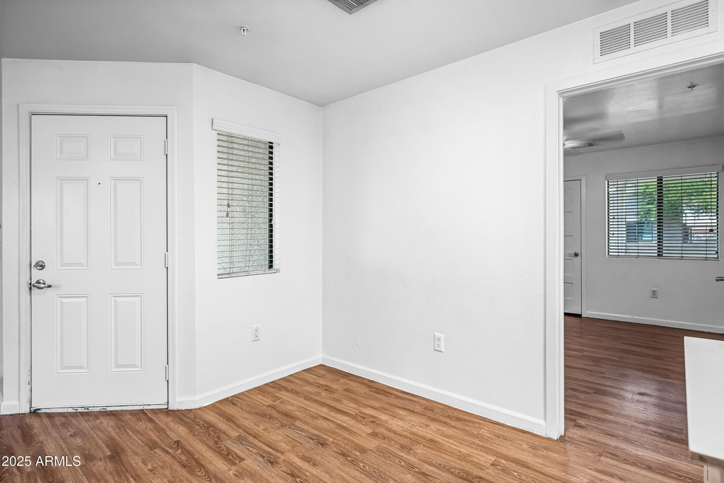 3065 N 67th Avenue - Photo 10