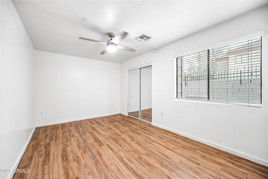 3065 N 67th Avenue - Photo 15