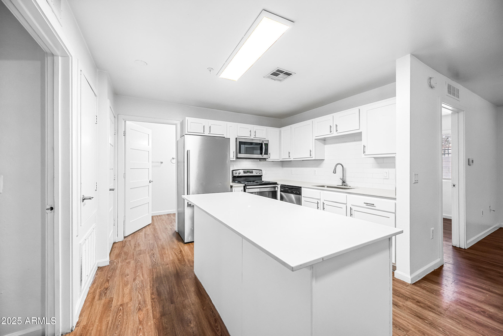 3065 N 67th Avenue - Photo 6