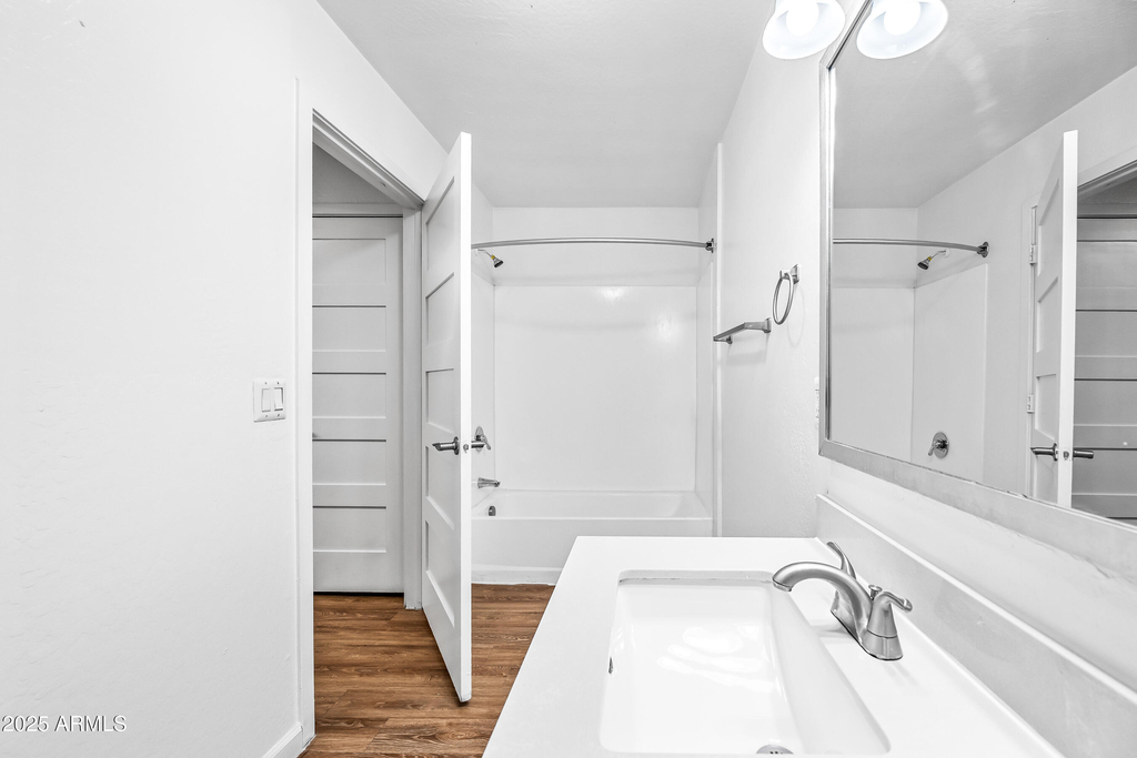 3065 N 67th Avenue - Photo 17