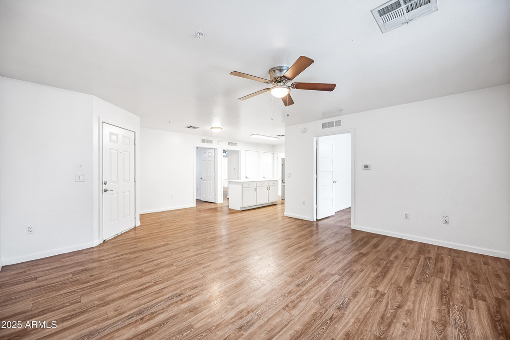 3065 N 67th Avenue - Photo 4