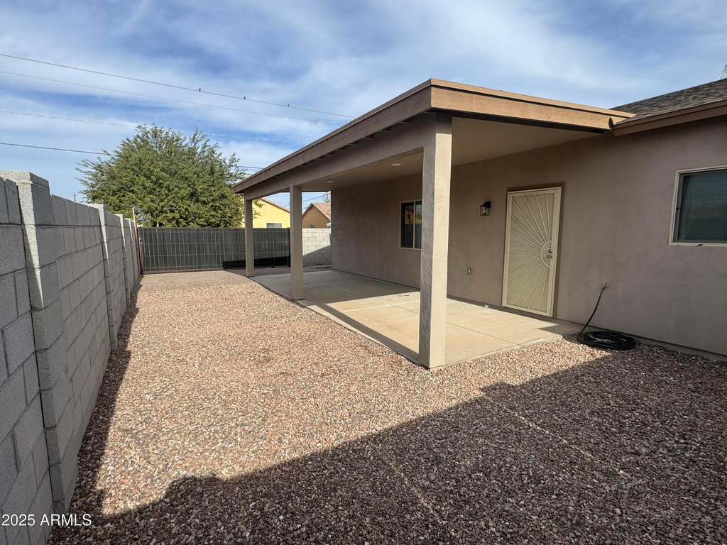 2814 E Roeser Road - Photo 15