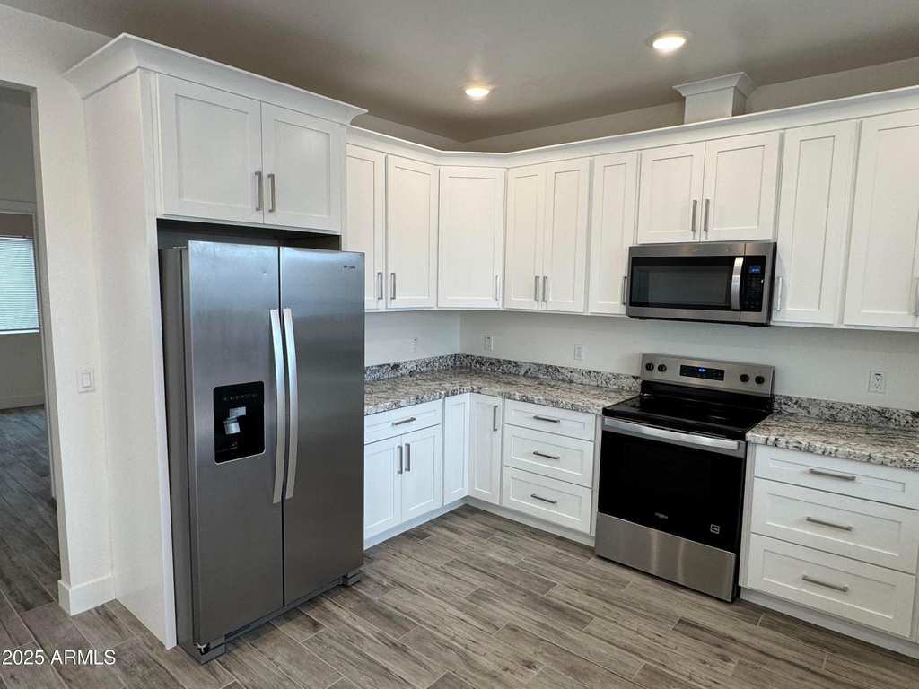 2814 E Roeser Road - Photo 5
