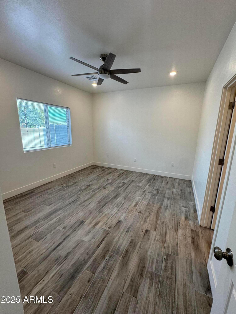 2814 E Roeser Road - Photo 7
